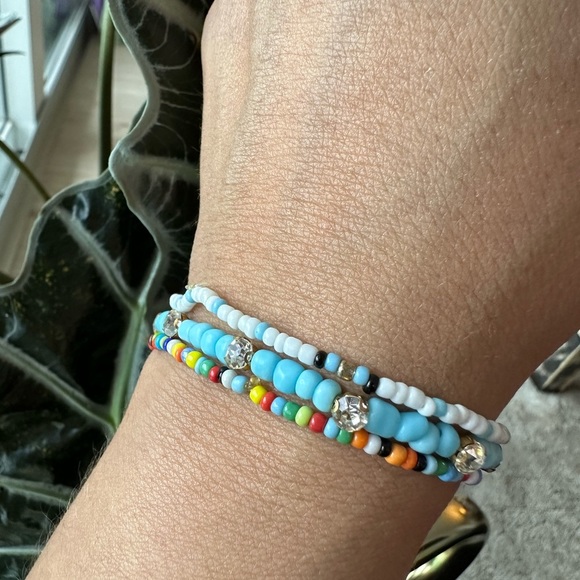 Set of 3 beaded bracelets, multicolor set, rainbow elastic bracelet - Picture 1 of 2